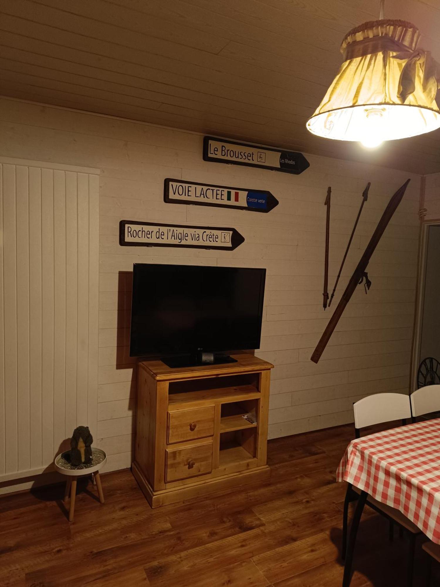 Appartement Paisible Briançon Buitenkant foto